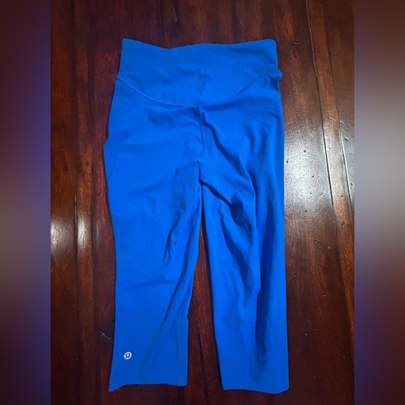 Lululemon Blue Cropped Leggings Size 6 - Picture 8 of 10